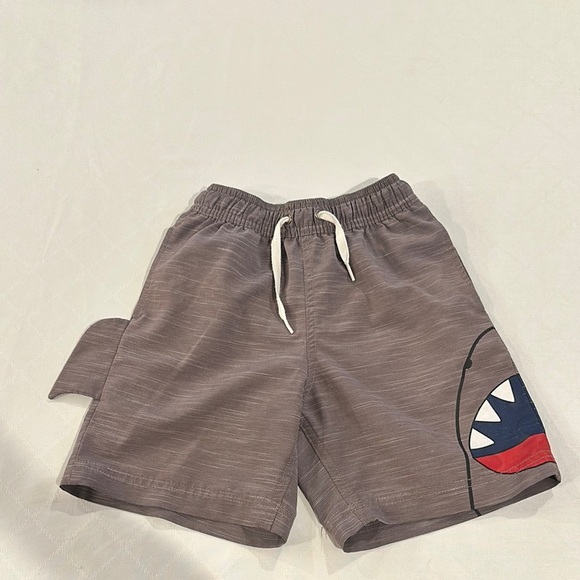 Hanna Andersson 3D SHARK SUNBLOCK CREATURES SWIM SHORTS TRUNKS 120 US 6-7 EUC - Picture 1 of 3